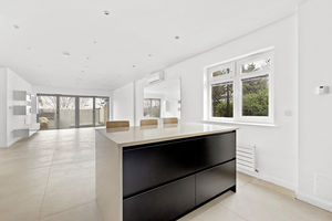 Photo 34- click for photo gallery